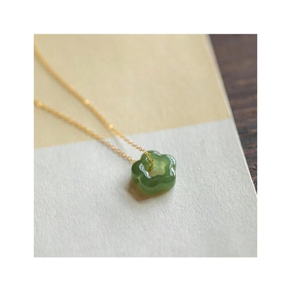 18K Gold Plated Stainless Steel Green Jade Stone Flower Star Pendant Necklace
